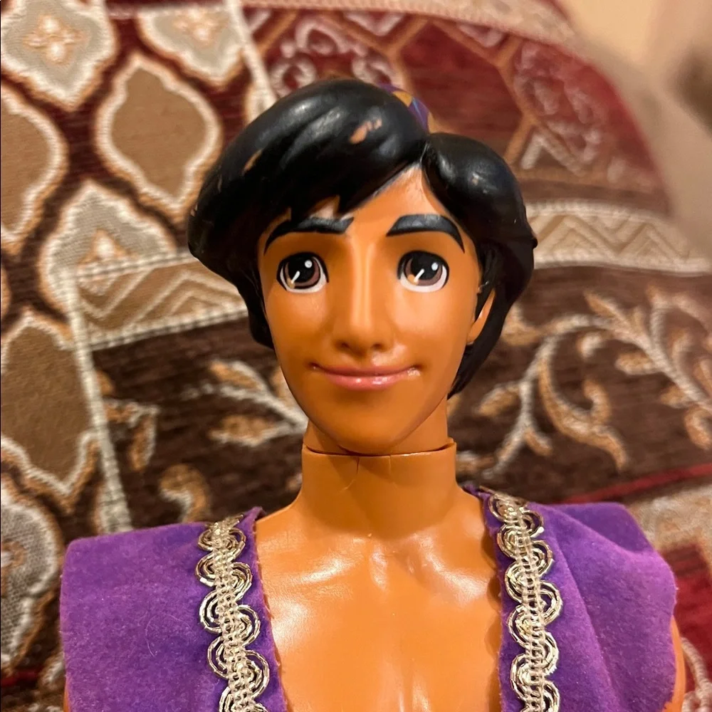 Aladdin Water Jewel Magic doll from Disney 1993